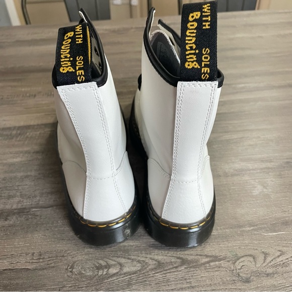 Dr. Martens Zavala 8 Eyelet Combat Boot NEW - Picture 4 of 10